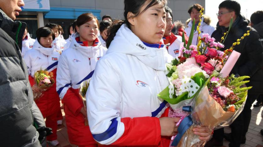 Kuzey Kore buz hokeyi takımı güney komşusuna ulaştı
