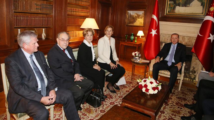 Erdoğan, Fransa’da Osmanlı hanedanının üyelerini kabul etti
