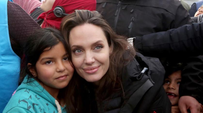 Angelina Jolie, Ürdün’de mülteci kampını ziyaret etti