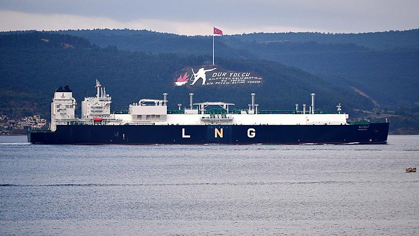 Çanakkale Boğazı’ndan LNG tankeri geçti