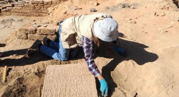 Suudi Arabistan’da arkeolojik keşif: 2 bin 200 yıllık tabletler bulundu