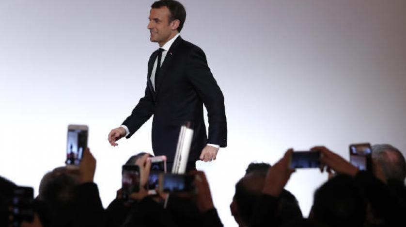 Macron’a destek yüzde 50’nin altına geriledi