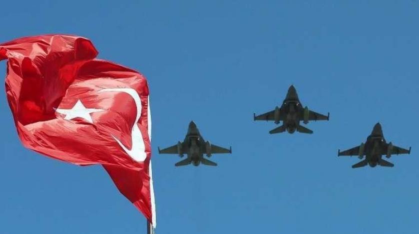 İzmir’de eğitim uçağı düştü: 2 pilot şehit