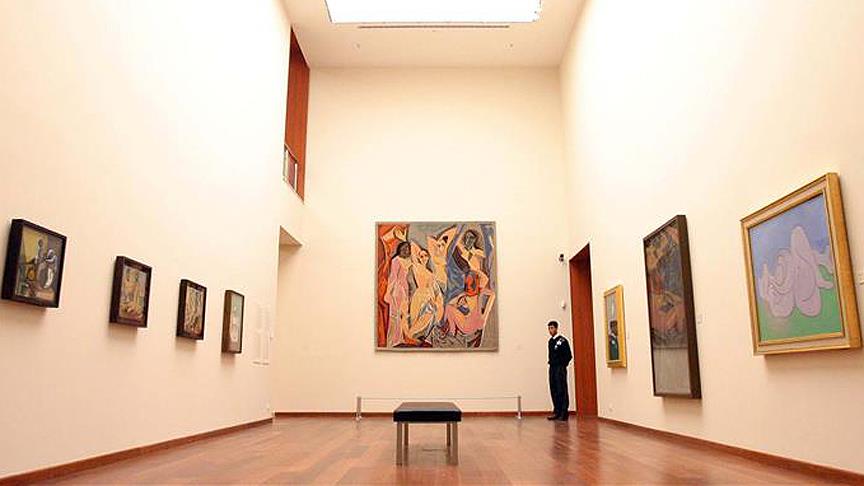Picasso’nun ‘Altın Meşe’ tablosuna rekor fiyat