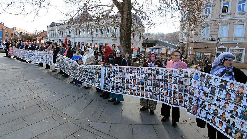 Srebrenitsalı annelerden Dodik’e verilen plakete tepki
