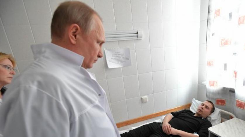 Putin yangında yaralananları ziyaret etti