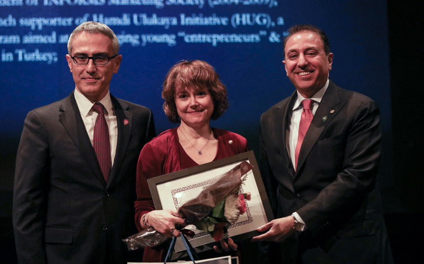 ABD’de Türk akademisyene başarı ödülü