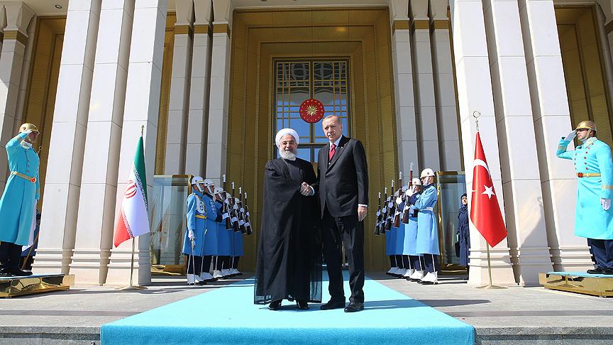 Cumhurbaşkanı Erdoğan ile Ruhani bir araya geldi