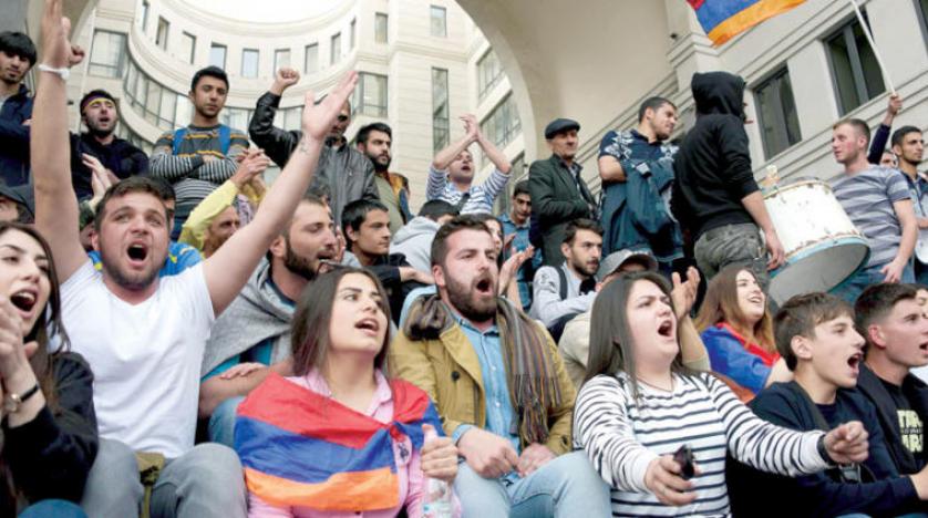 Ermenistan’da Sarkisyan karşıtı protestolar tırmanıyor