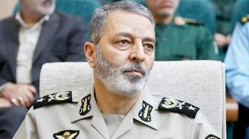 İran Ordu Komutanı, Ruhani’ye cephe alan birliğin saflarına katıldı