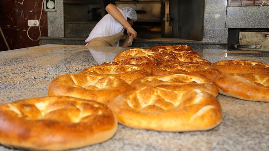 Ankara ve İstanbul’da Ramazan pidesi fiyatları belli oldu