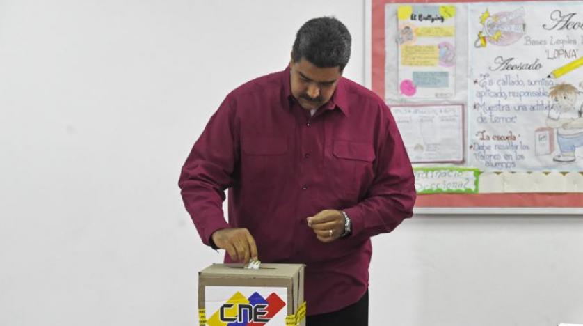 Venezuela’da devlet başkanlığı seçimleri başladı