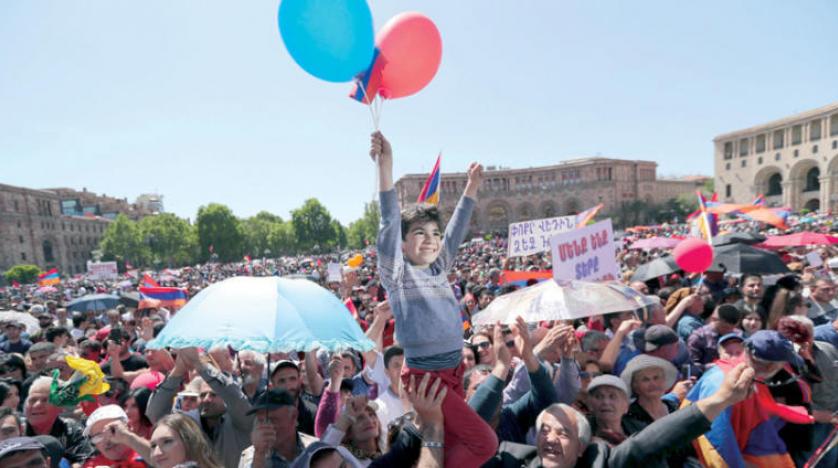 Ermenistan’da başbakanlık için gereken oy çıkmadı