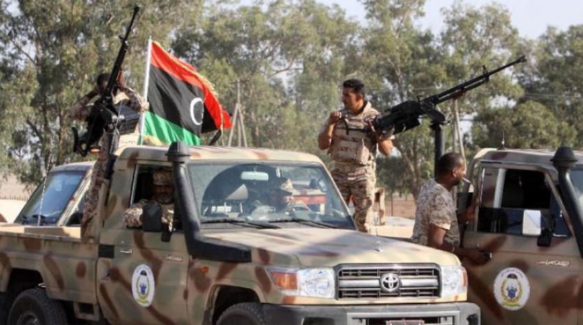 Libya ordusu Derne’de kontrolü ele geçirdi