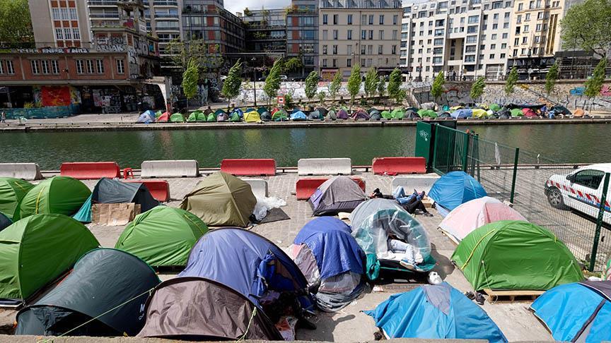 Paris’te sığınmacı kamplarına tahliye emri