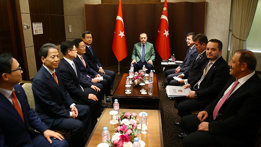 Erdoğan, Güney Kore’de firma yöneticilerini kabul etti