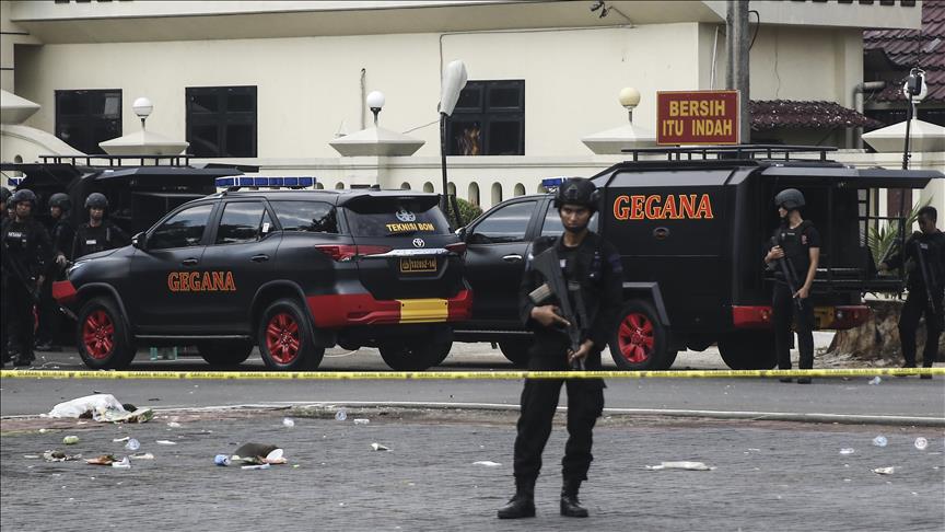 Endonezya’da hava alanında silahlı saldırı: 3 ölü