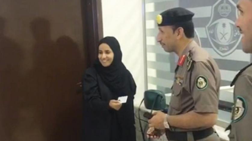 Suudi Arabistan’da kadınlar ehliyetlerini almaya başladı