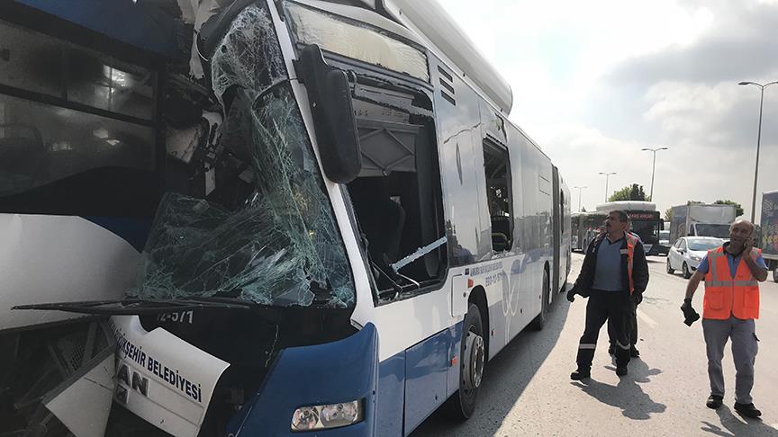 Ankara’da iki otobüs çarpıştı: 1 ölü, 14 yaralı