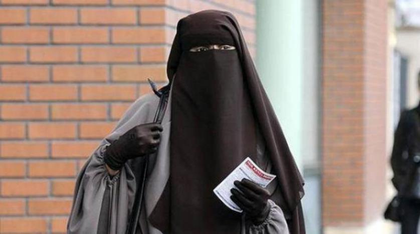 Hollanda Senatosu’ndan burka yasağına onay