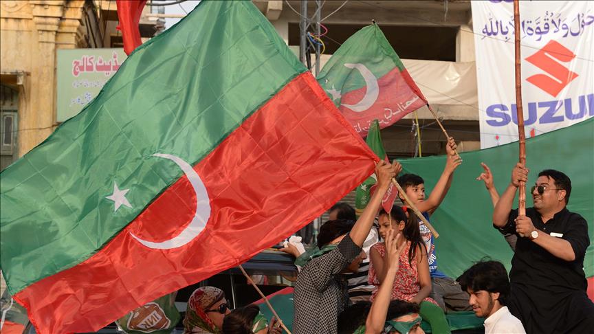 Pakistan’daki seçimleri ‘Pakistan Adalet Hareketi’ kazandı