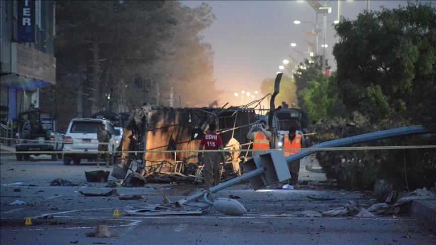 Pakistan’da iki mitingde bombalı saldırı: 29 ölü