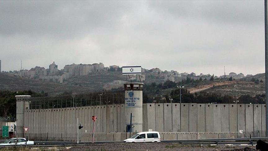 Filistinli 5 tutuklu açlık grevine başladı