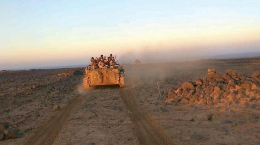 Suveyda halkı, DEAŞ militanlarının çöl bölgelerine transferini reddediyor