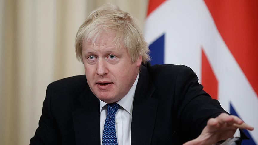 Boris Johnson’dan tepki çeken ‘peçe’ yazısı