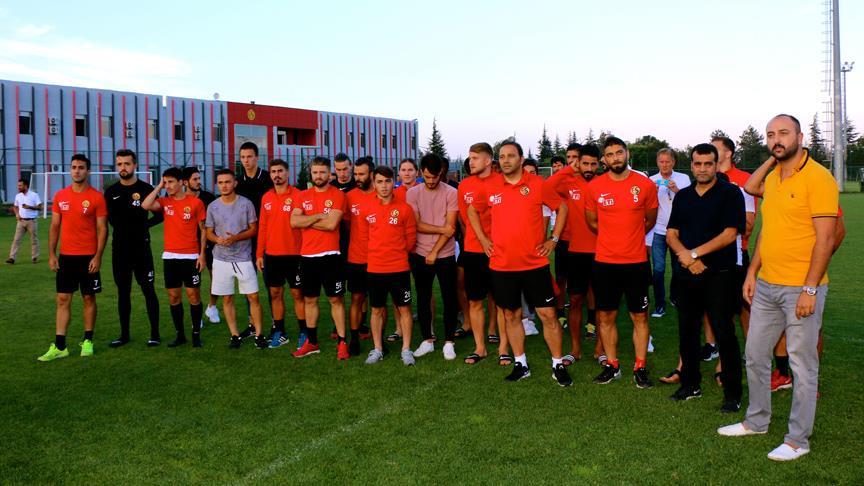 Eskişehirspor’da futbolcular antrenmana çıkmadı