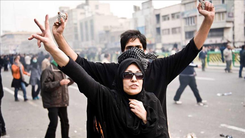 İran’da ‘pahalılığı protesto’ gösterileri devam ediyor