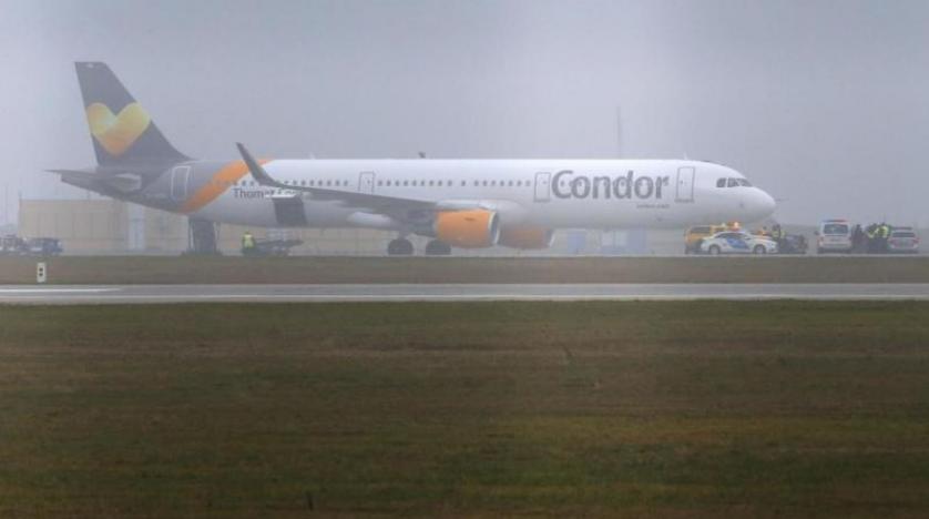 Alman şirketine ait bir yolcu uçağı Girit’e zorunlu iniş yaptı