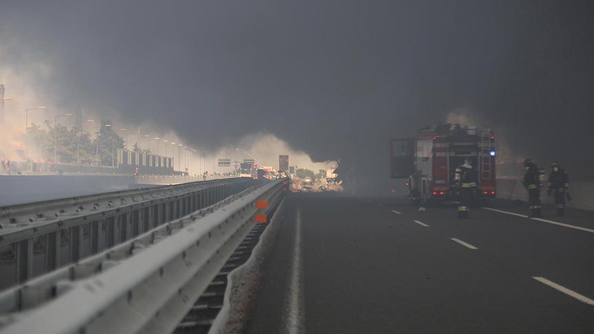 İtalya’da trafik kazası sonrası patlama: 2 ölü, 60 yaralı