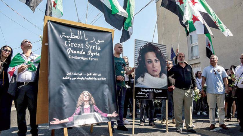 Suriye’deki devrimin sembolü Mai Skaf, Fransa’da defnedildi