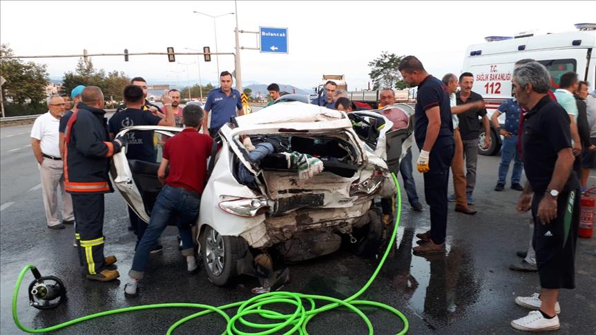 Giresun’da trafik kazası: 2 ölü, 12 yaralı