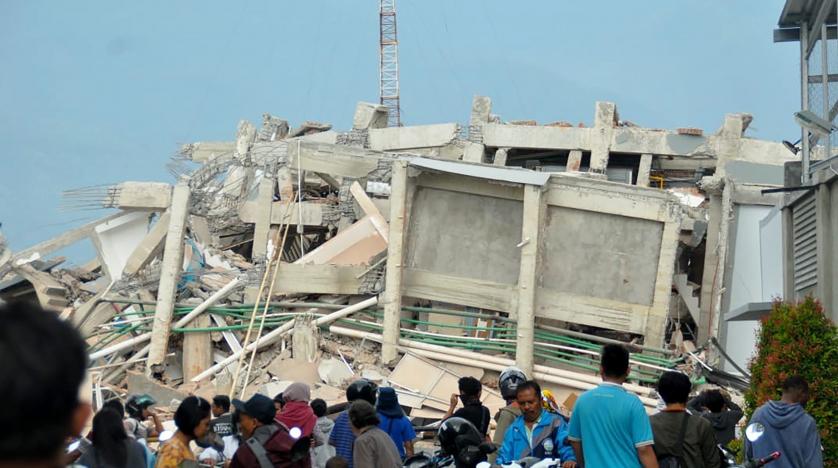 Endonezya’daki depremde ölü sayısı 384’e yükseldi