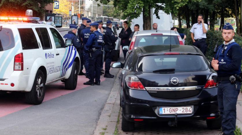 Belçika’da polise bıçaklı saldırı: 1 yaralı