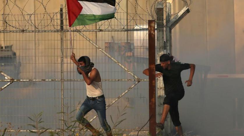 İsrail askerlerinin yaraladığı bir Filistinli şehit oldu