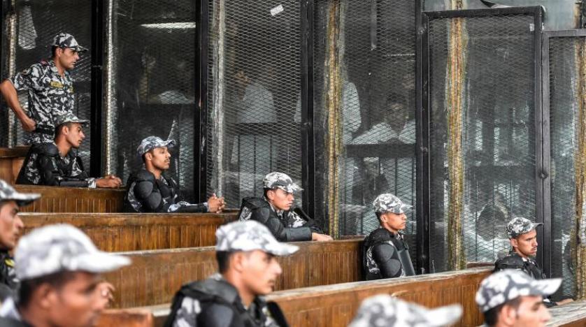 Mısır’da İhvan liderlerinin de aralarında bulunduğu 75 kişiye idam cezası