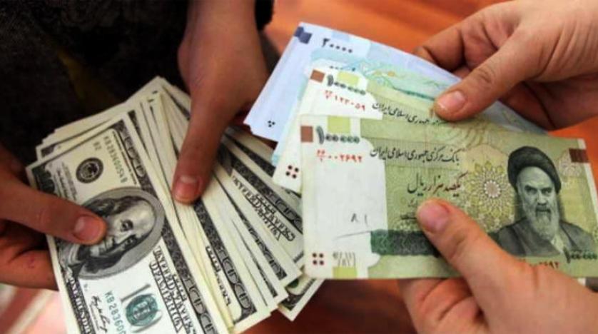 İran riyali, dolar karşısında değer kaybetmeye devam ediyor