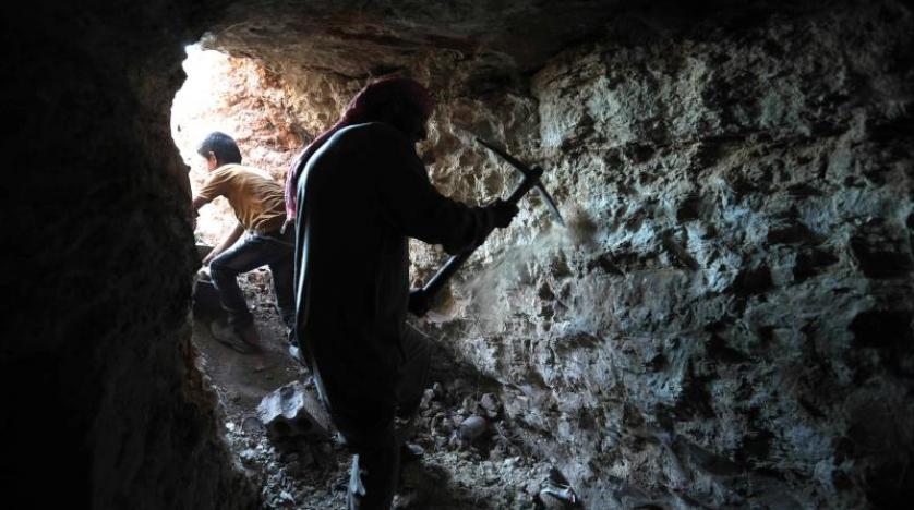 İdlib halkı mağaraları sığınağa dönüştürüyor