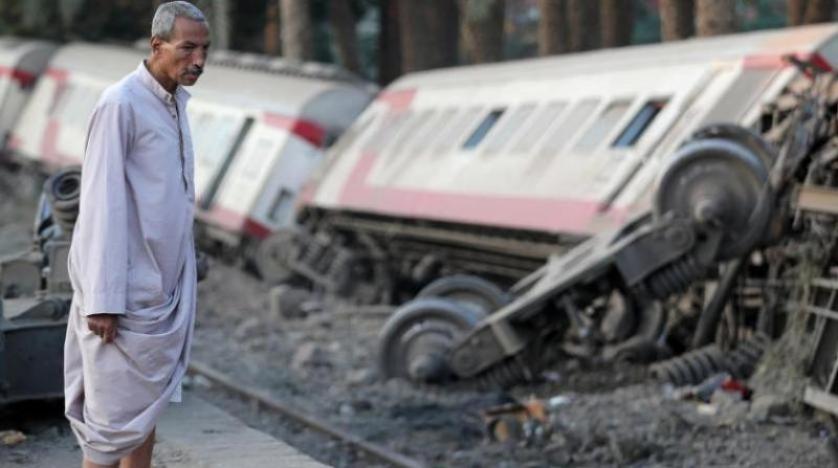 Mısır’da tren raydan çıktı: 12 yaralı