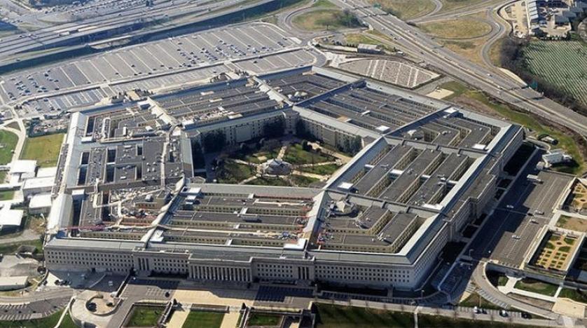 Pentagon gelecekte savaşlarda kullanılacak silahlarını tanıttı
