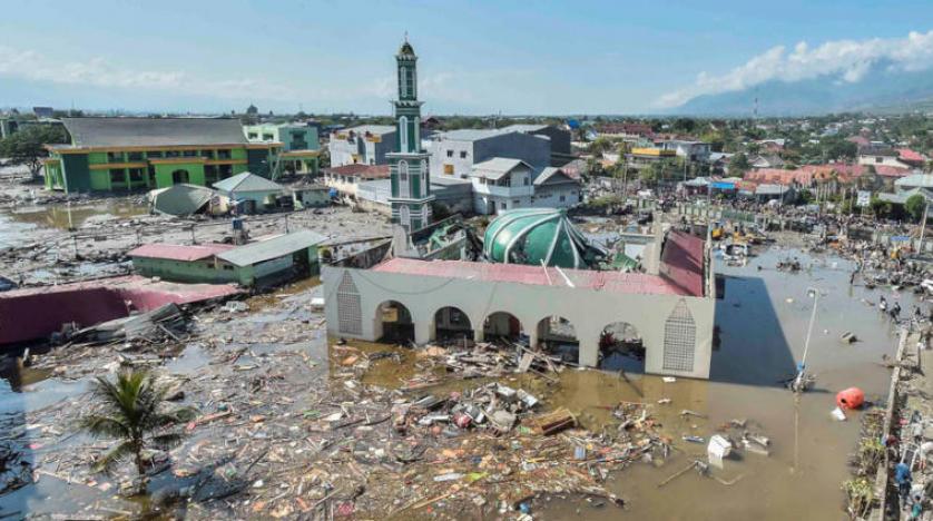 Endonezya’daki felaketin boyutları drone ile görüntülendi