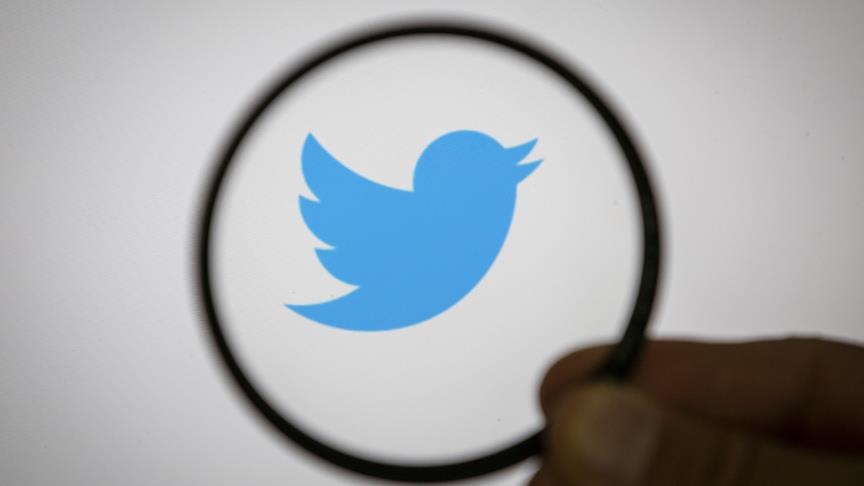 Twitter ‘komplo teorisyeninin’ hesaplarını kapattı