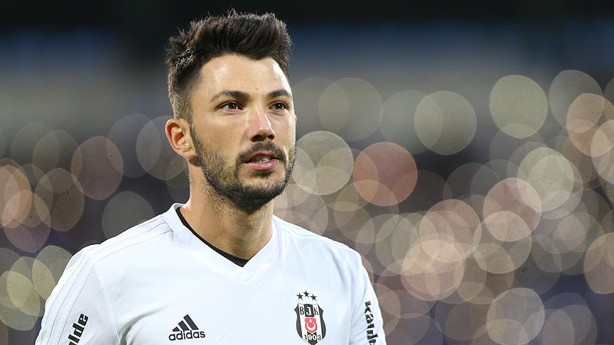 Beşiktaş’ta Tolgay Arslan süresiz kadro dışı